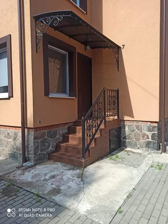 Квартира Уютная трёхкомнатная квартира в  центре на побережье Зеленоградска. — Зеленоградск