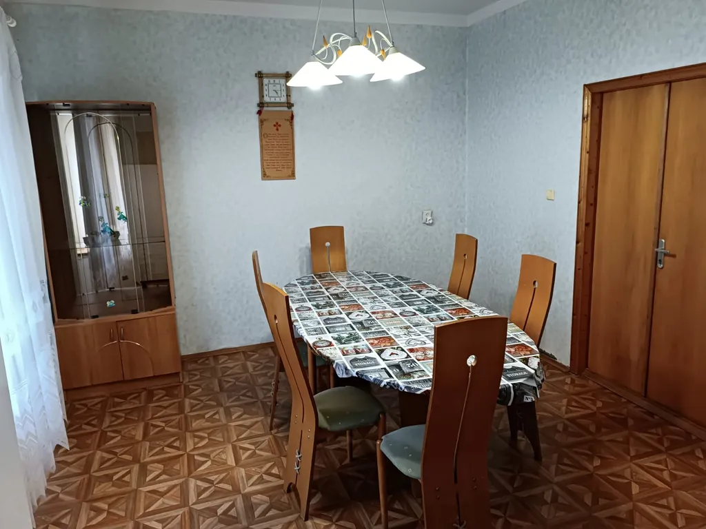 4-комнатный Дом