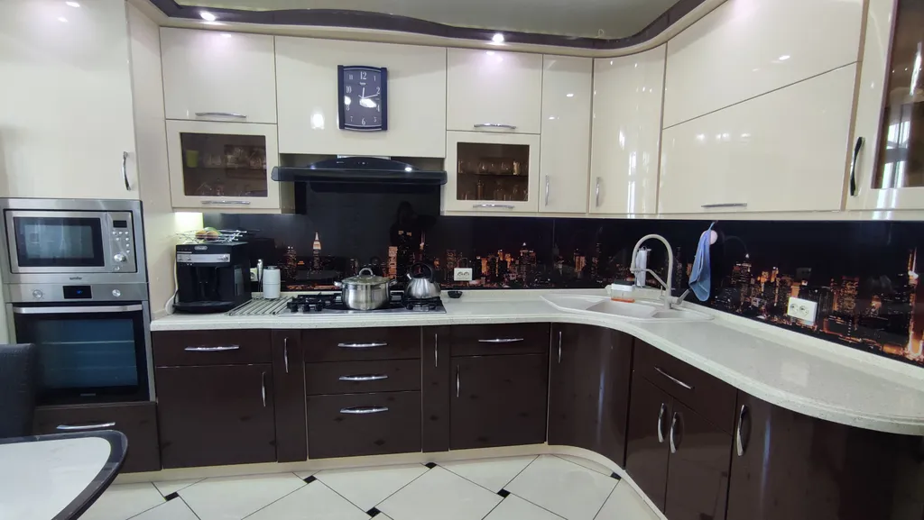 Квартира с евро-ремонтом и видом на море