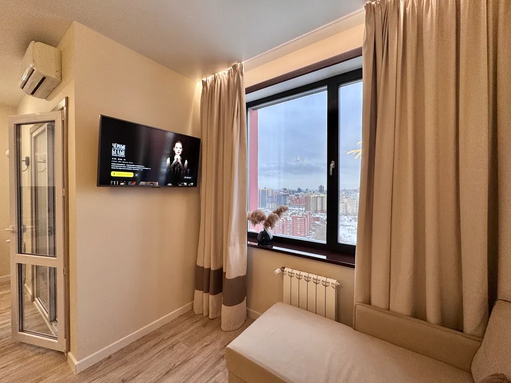 Роскошная квартира у ТРЦ Аура в новом доме