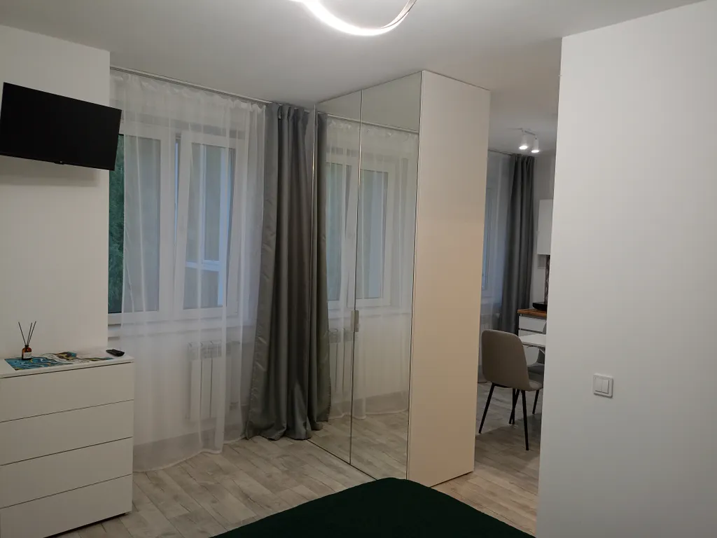 Новая студия вблизи Столбов и зоопарка