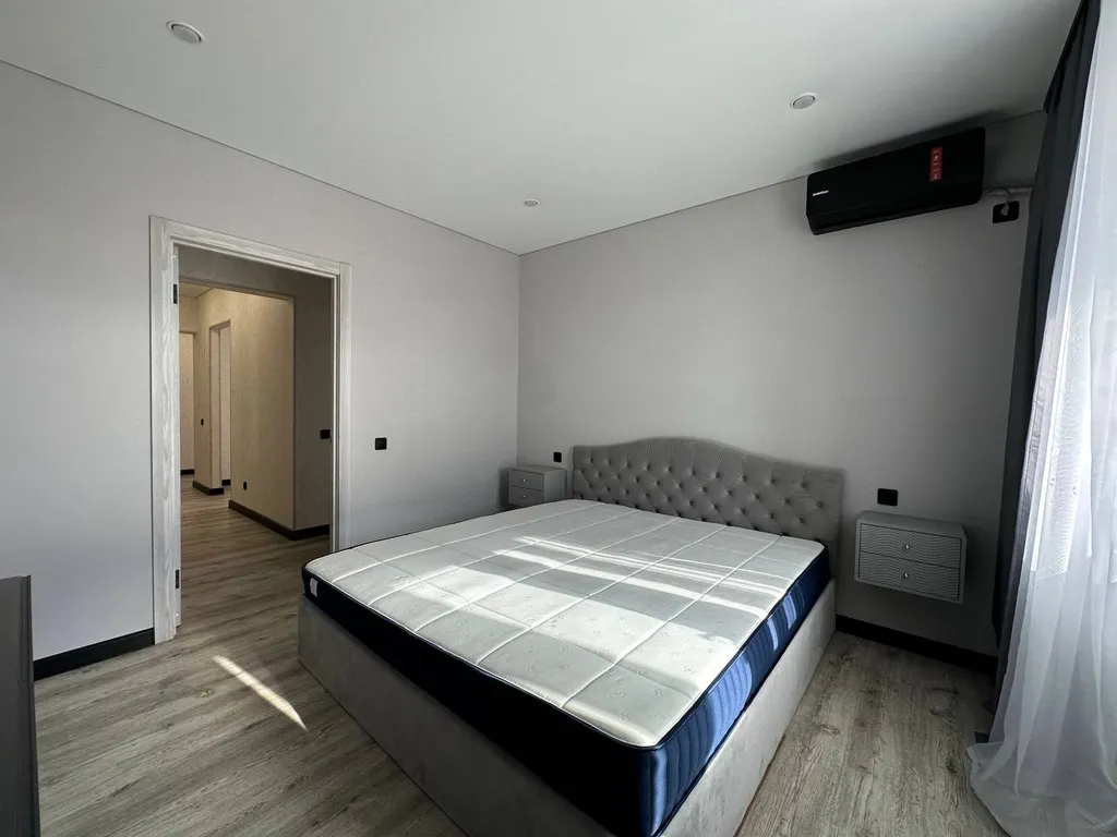 3-комнатная квартира, 5 минут до Фермер базара, Города Еды и ТЦ Окей