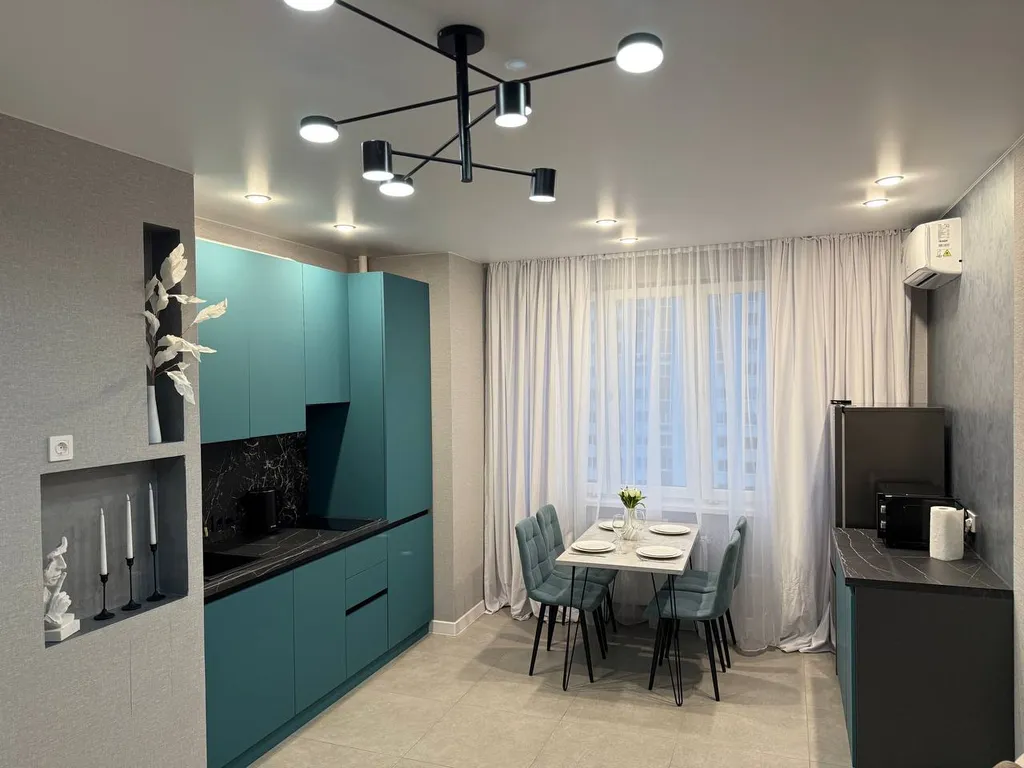 Современная квартира в 5 мин от ТЦ, удобная локация