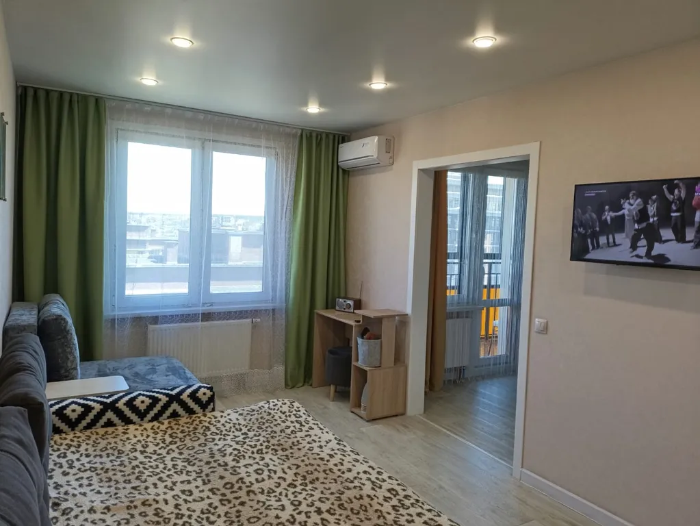 Квартира с парковочным местом для легкового автомобиля — аренда посуточно в Казань