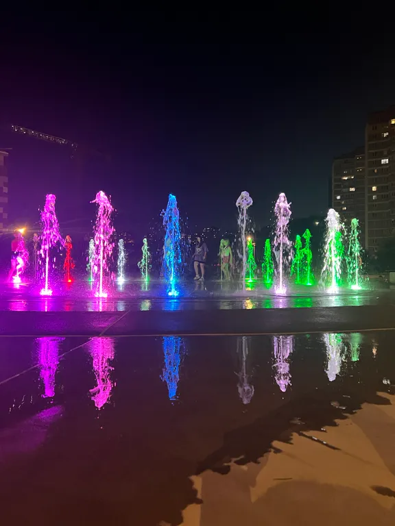 Студия с видом на лес и море