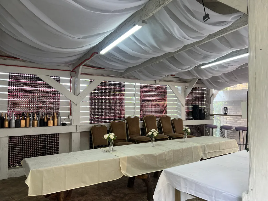 Коттедж с бассейном и баней