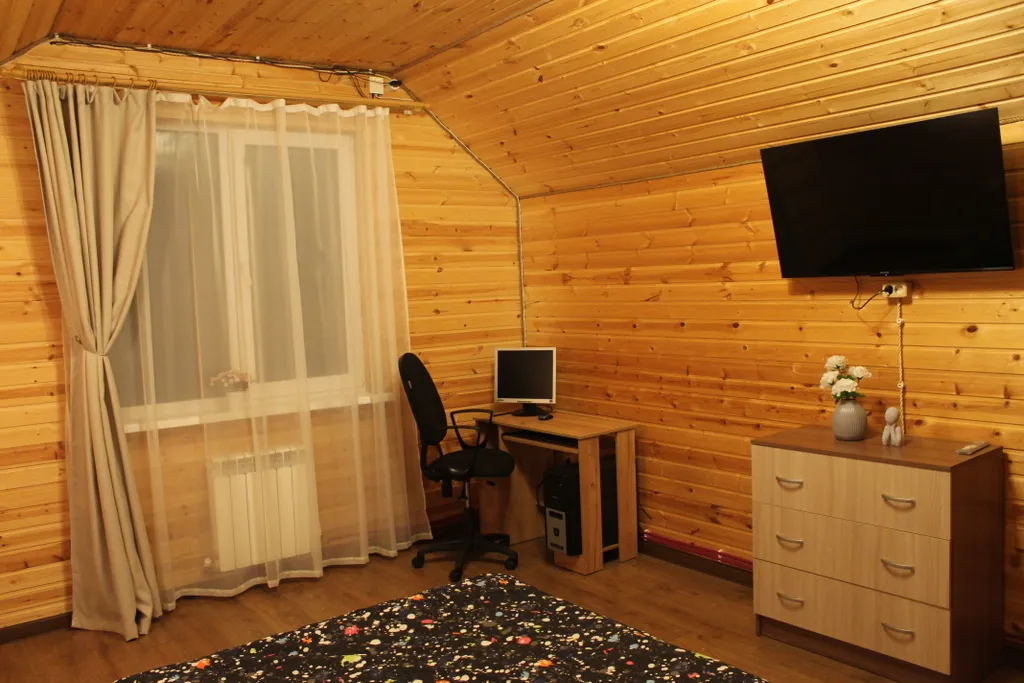 Коттедж с баней и бассейном