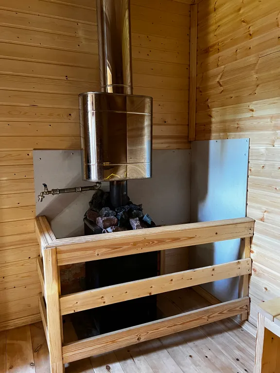 Уютный дом рядом с озером