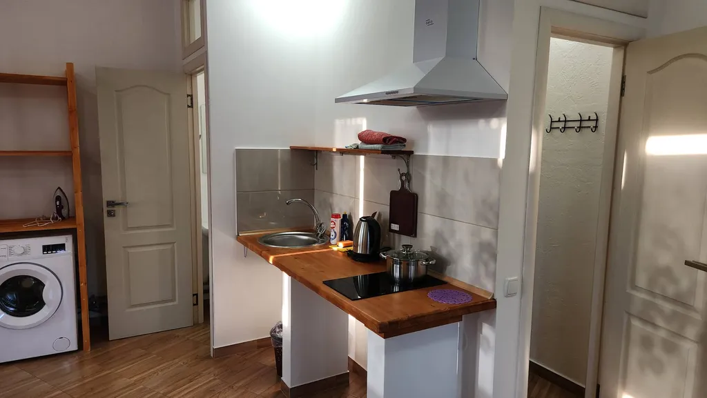 Уютная студия в центре Межводного.