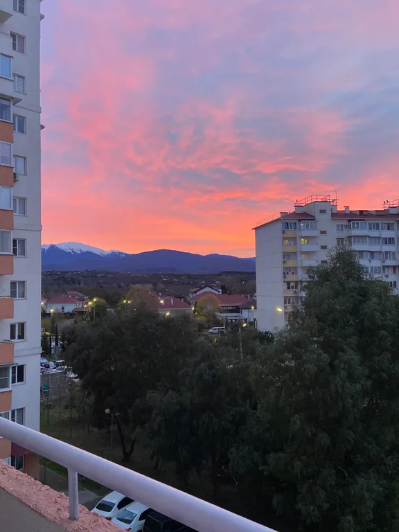 К вашим услугам, большая и светлая квартира в ЖК Летняя Резиденция