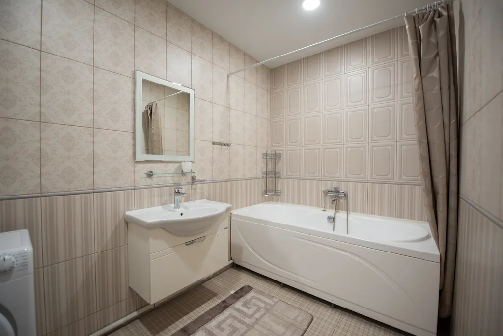 Просторная евротрешка в центре ЗЖМ