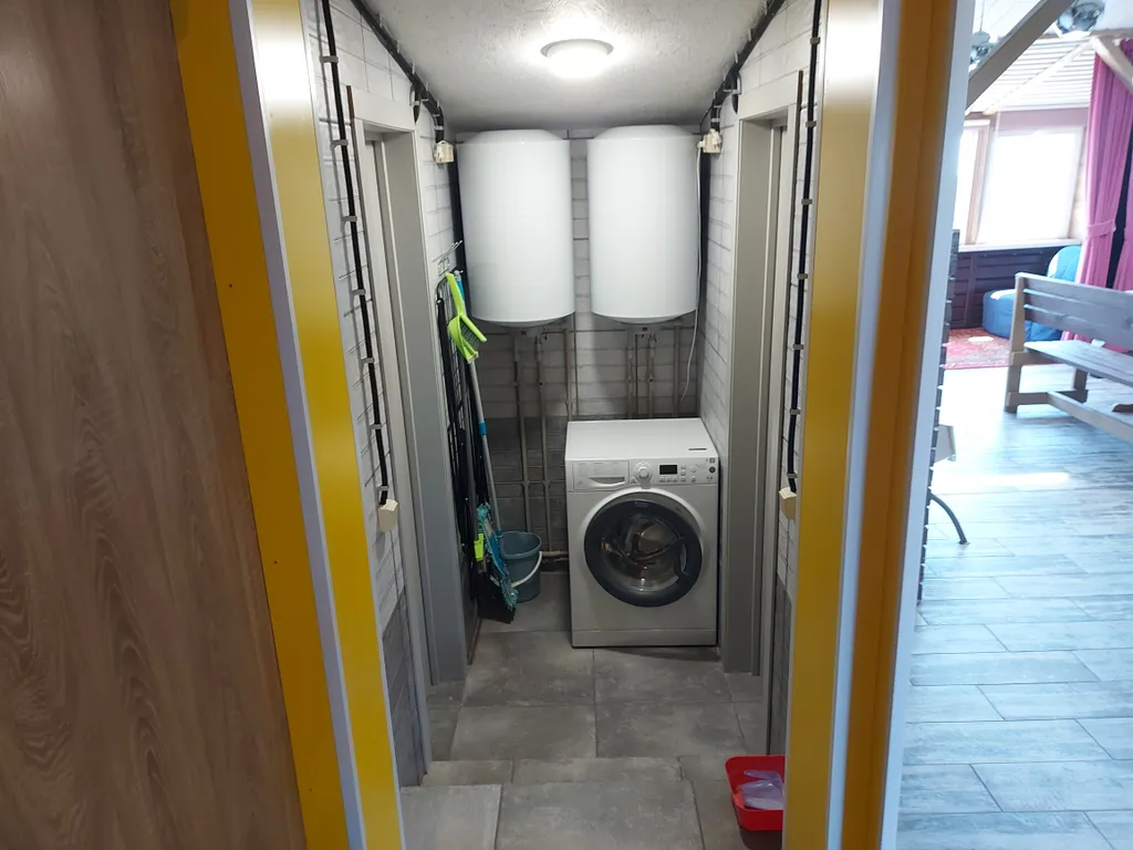 Уютный семейный коттедж с прекрасным видом на озеро Дривяты