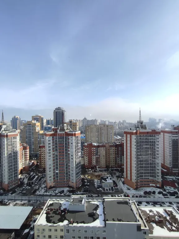 Комфортабельная видовая квартира с парковочным местом в центре
