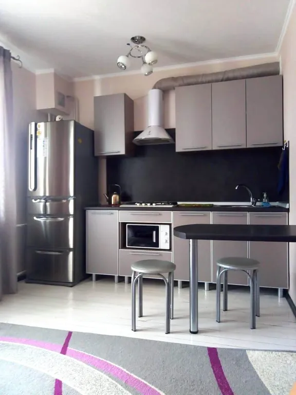 Уютная квартира в центре города, с видом на речку Миасс