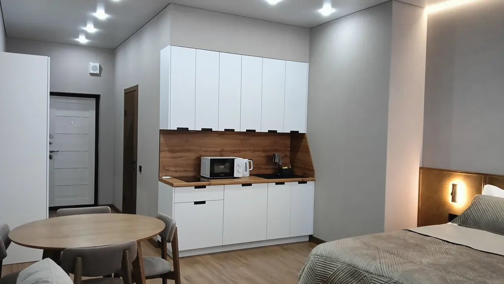 Новая уютная студия с шикарным видом из окна