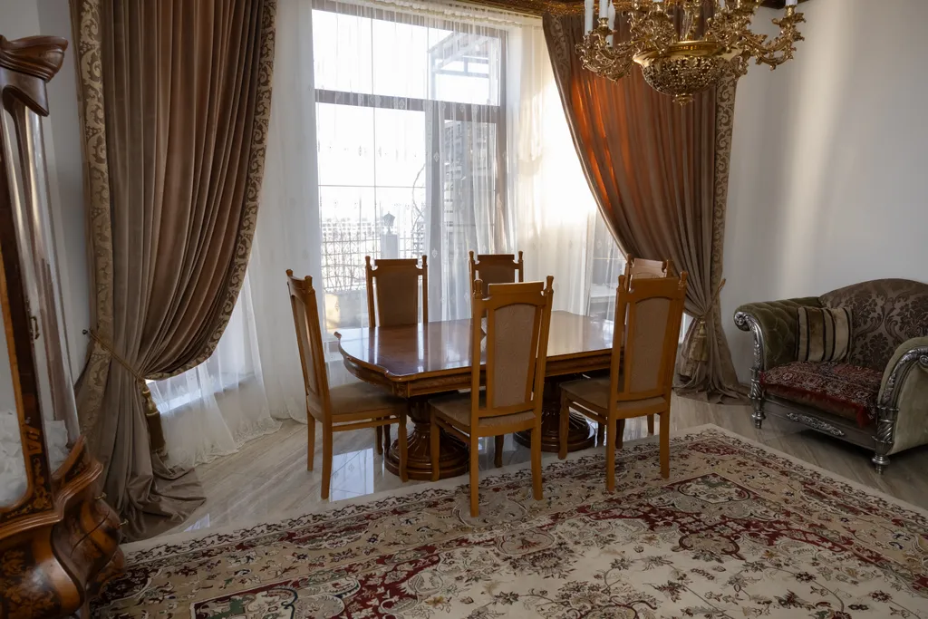 Дом с четырьмя спальнями и панорамой на Махачкалу