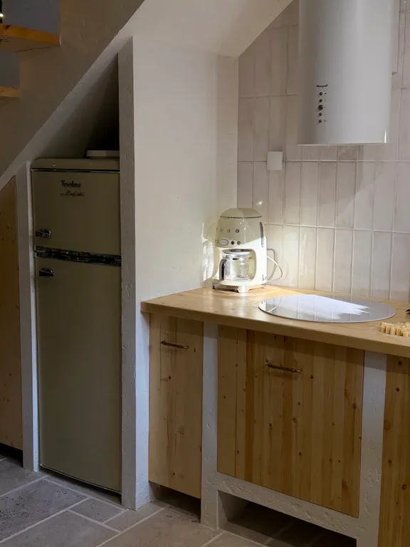 Шале в черте города с выходом в лес