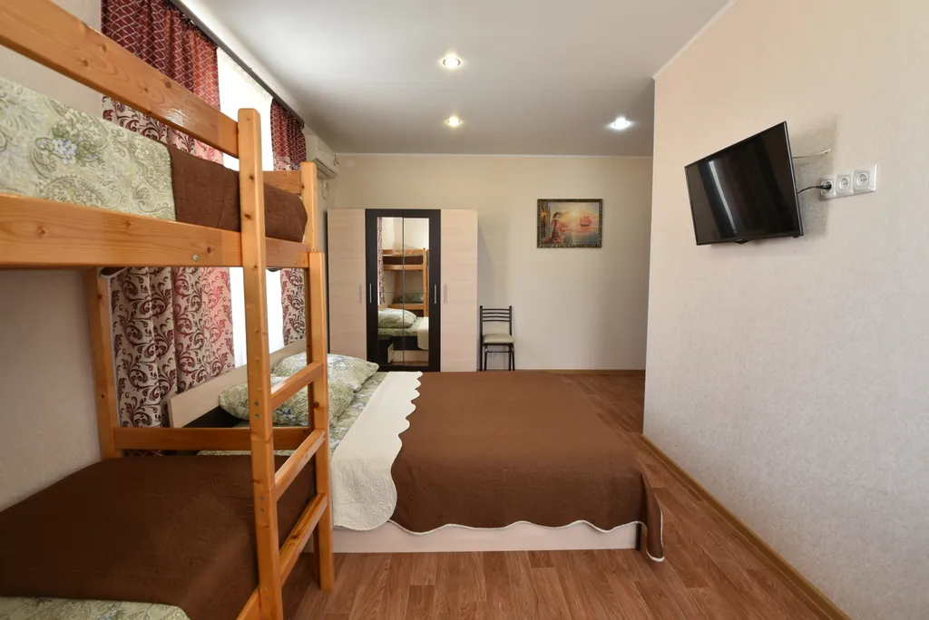 Квартира Комната в частном секторе — аренда посуточно в Голубицкая