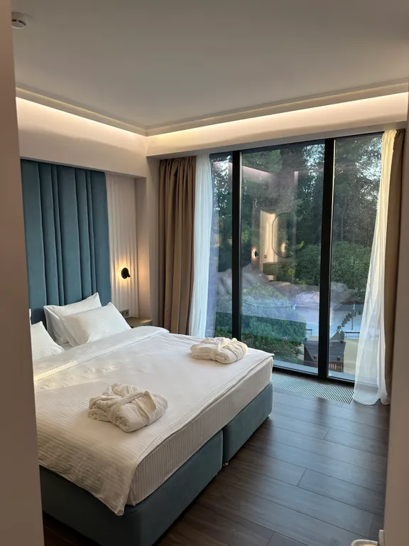 Семейный большой апартамент в АК Моне с бассейном