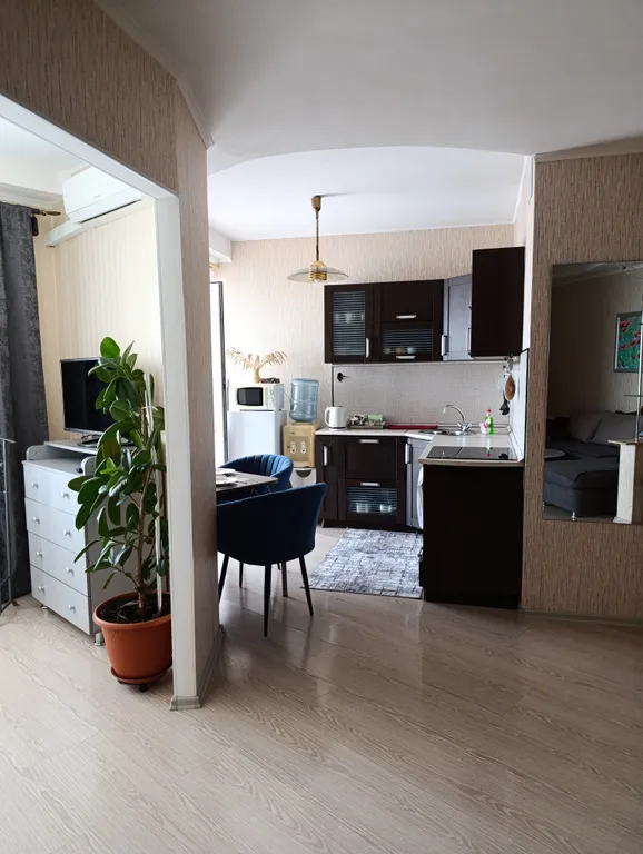 Квартира на набережной с видом на реку