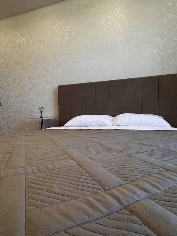 Уютная "евродвушка"с красивым видом на Китай, в ЦЕНТРЕ ГОРОДА