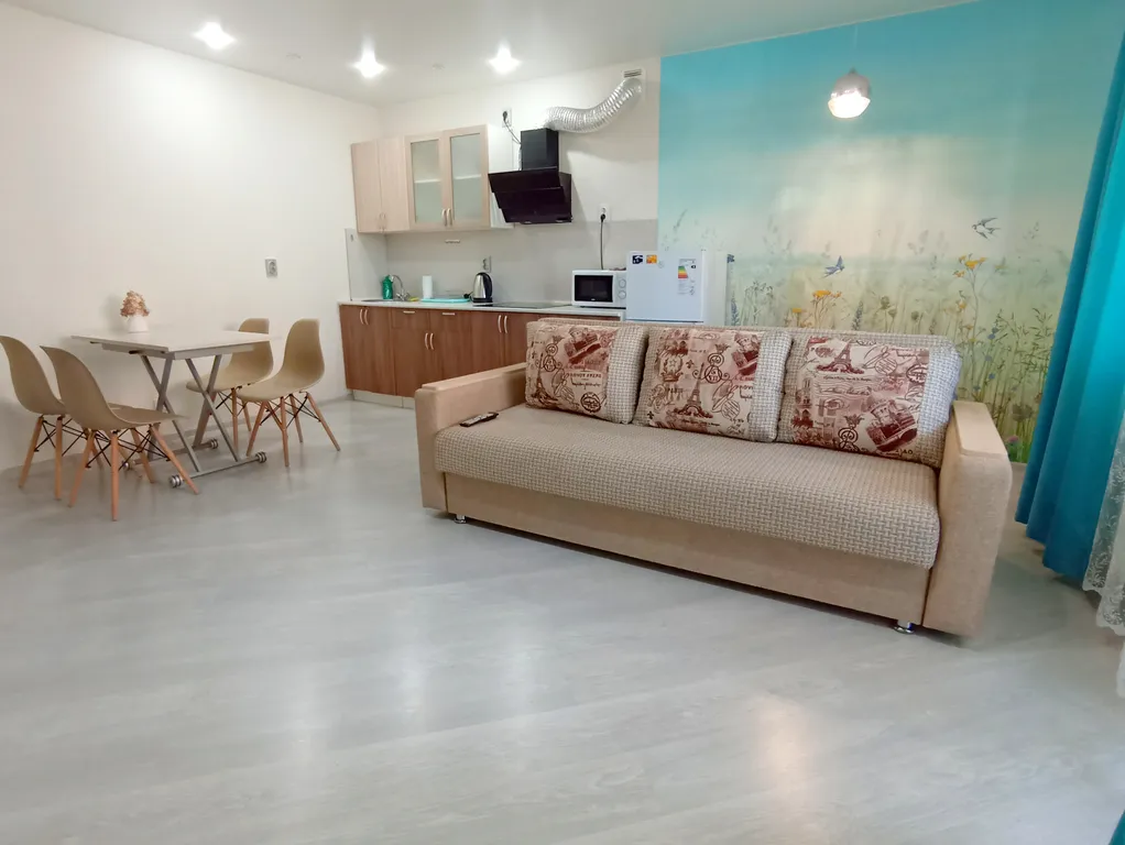 Двухкомнатная квартира на берегу реки