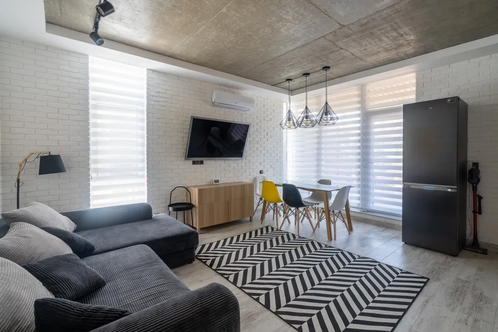 Апартаменты с террасой 80м2, тёплым бассейном и русской баней