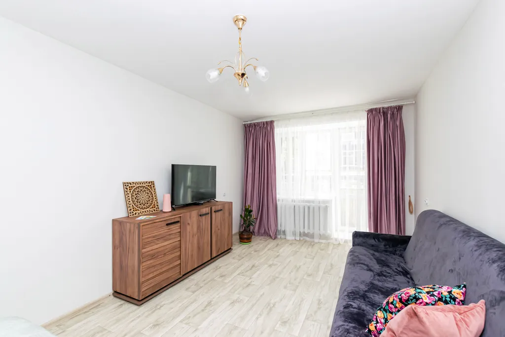 Уютная квартира с кондиционером рядом с Театром оперы и балета