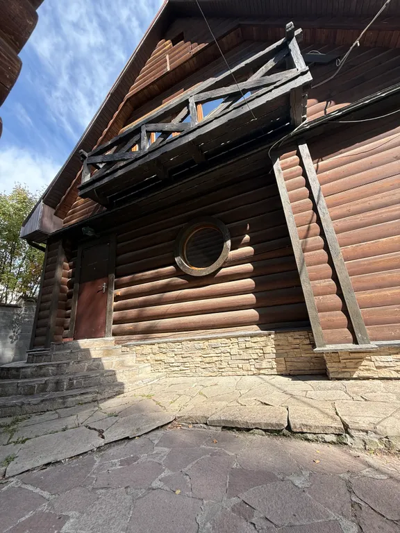 Дизайнерский дом Каравелла в центре Абзаково