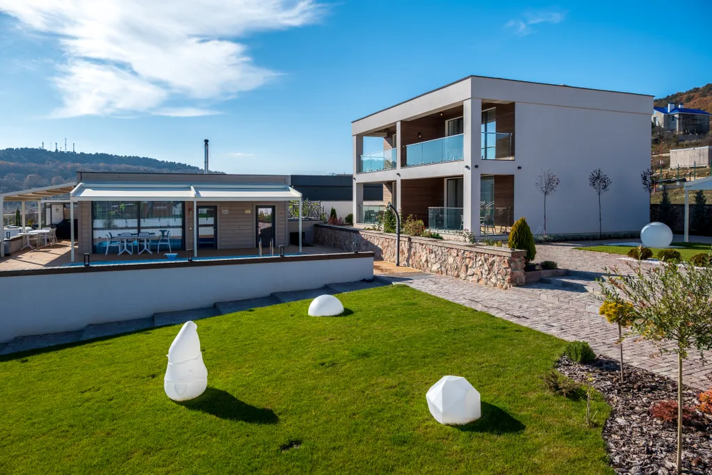 Коттедж Таунхаусы премиум-класса в Байдарской долине — аренда посуточно в Широкое