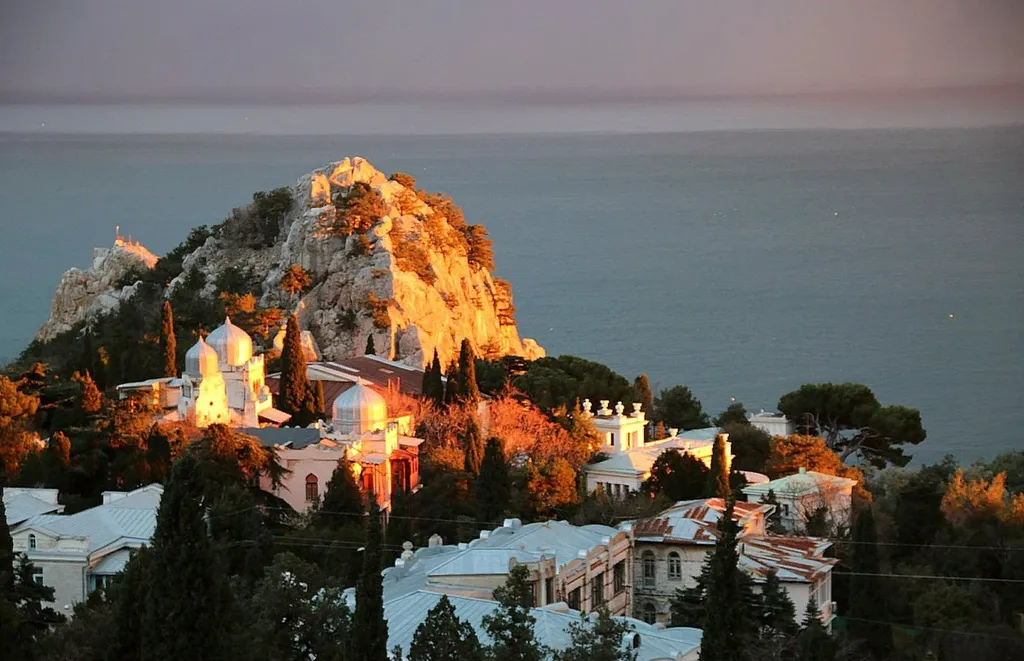 Уютный апартамент в Симеизе с большим собственным двором под ключ