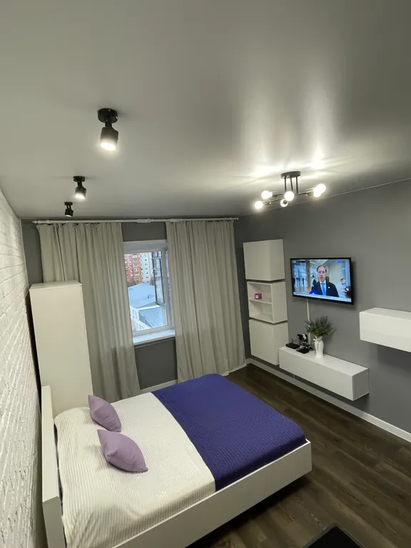 Отличная, очень светлая однокомнатная квартира, в стиле лофт