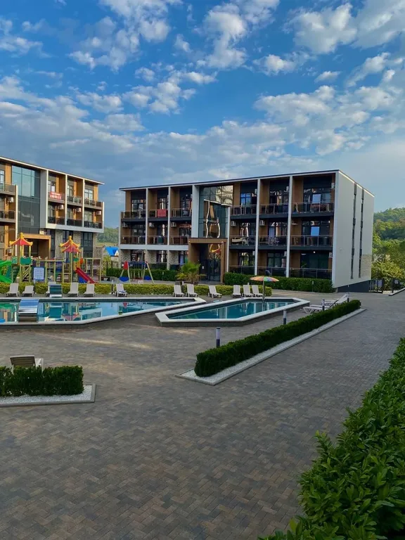 3-комнатные апартаменты с бассейном