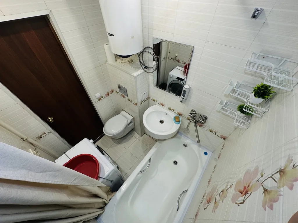 2 комнатная Горького 32