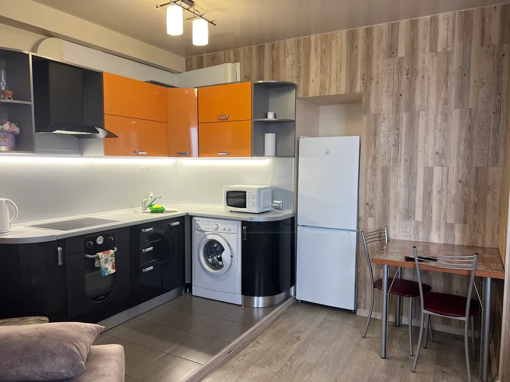 Евро 2-комнатные апартаменты у ТЦ Фестиваль