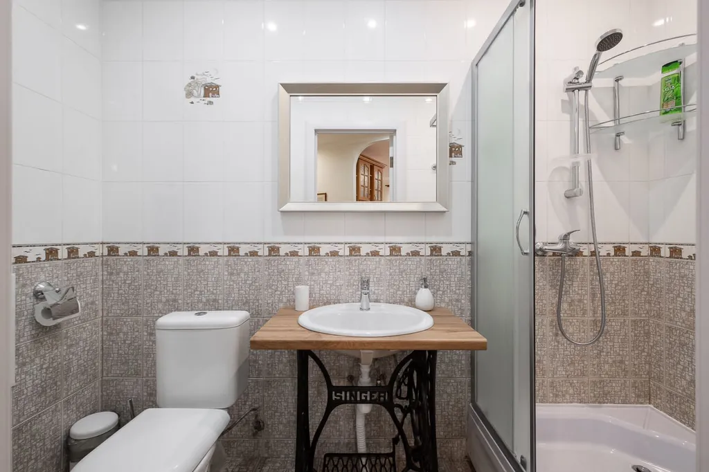 Апартаменты Кареты и Лошади с тремя спальнями рядом с Эрмитажем