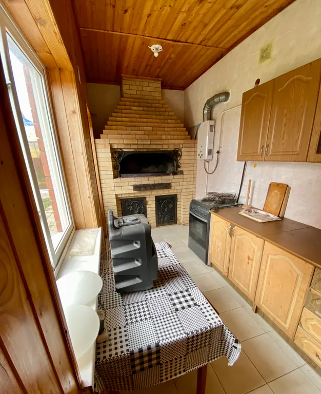 Коттедж Коттедж с сауной и бассейном — Красный