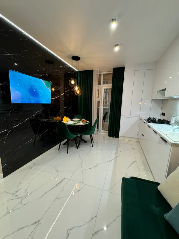 Уютная квартира с дизайнерским ремонтом на левобережье