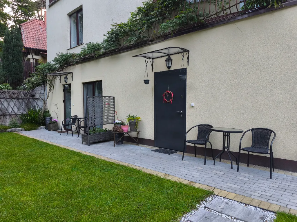 Квартира Квартира Студия с выходом на лужайку — Светлогорск