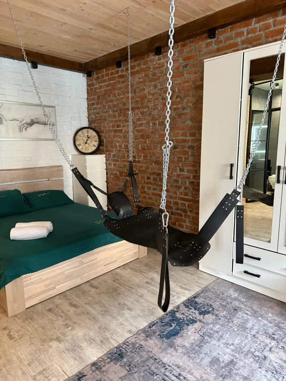 Квартира для тех кто старше 18