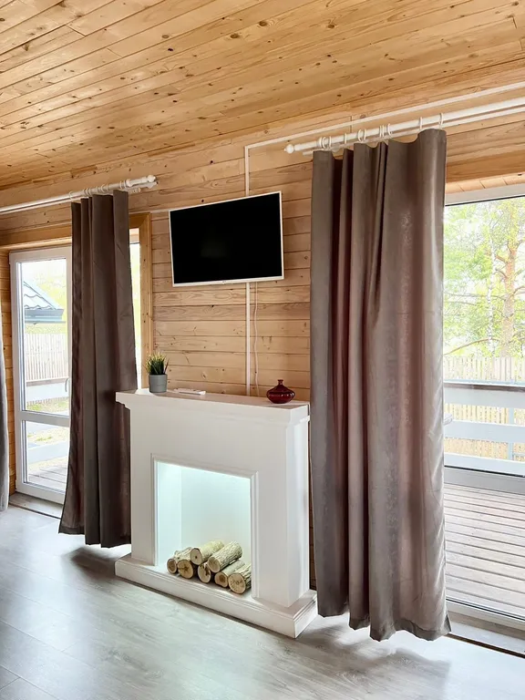 Коттедж на берегу озера