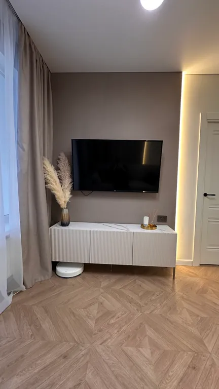 Апартаменты с видом на озеро в элитном районе