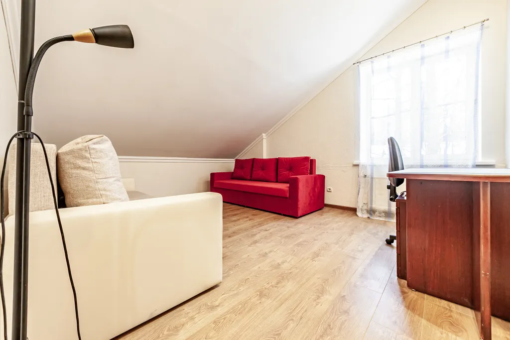 Коттедж с бассейном и сауной