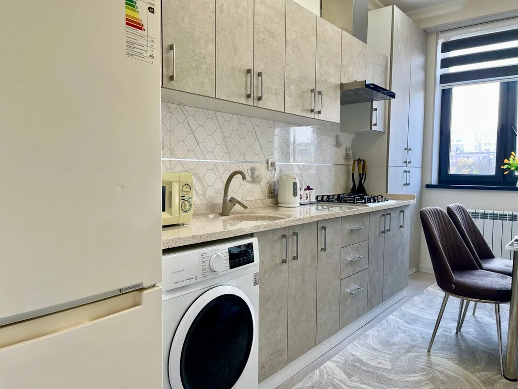 Просторная 4-комнатная квартира в тихом районе New Kamolon