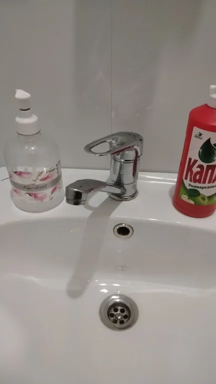 Квартира с видом на горы в ближайшем доме к Старому озеру напротив парка