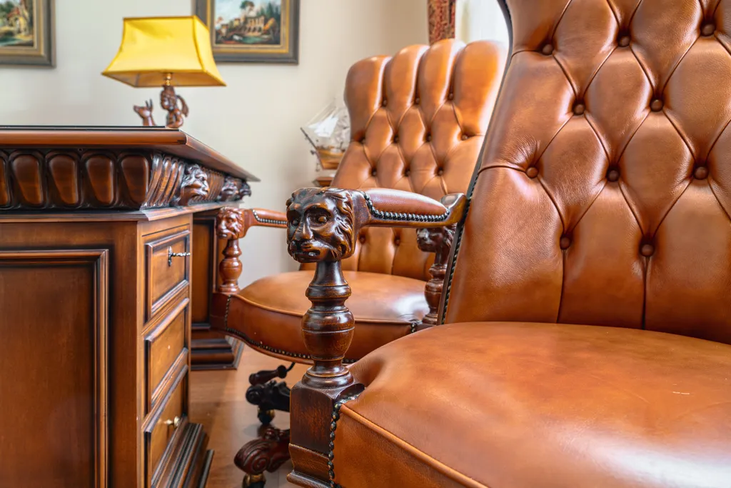 Элитный коттедж с бассейном