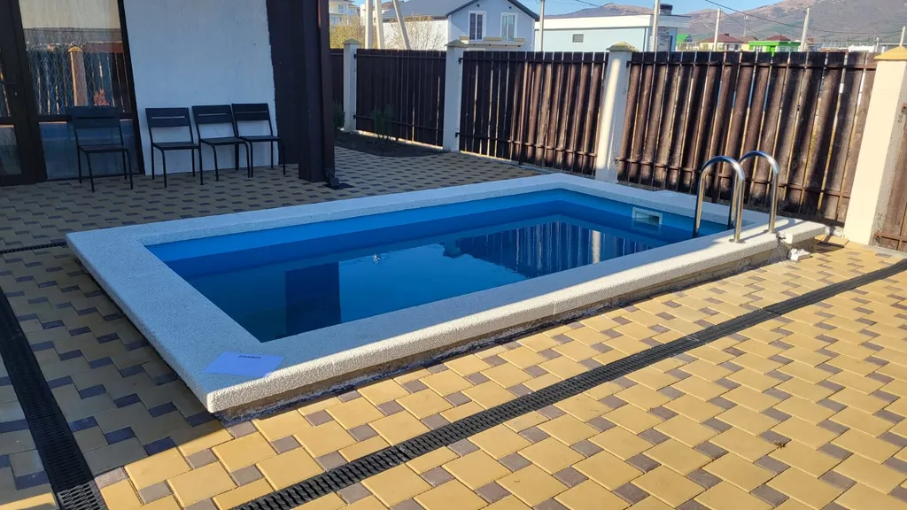 Коттедж с сауной и бассейном