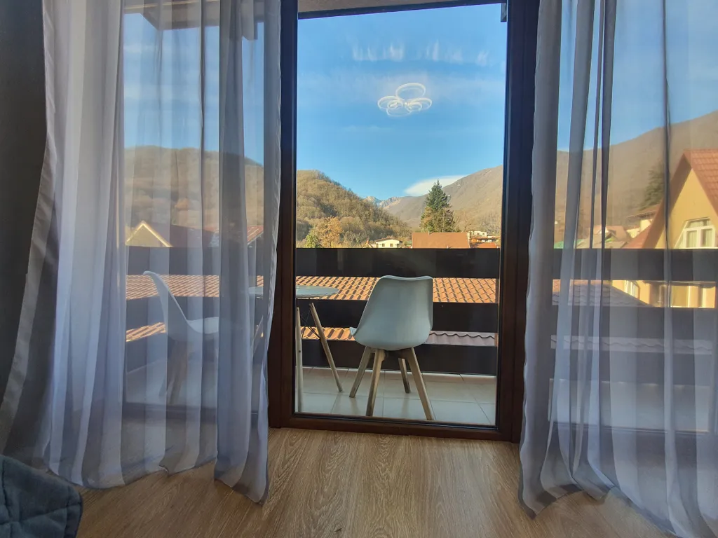 Большая дизайнерская студия с потрясающей панорамой на горы