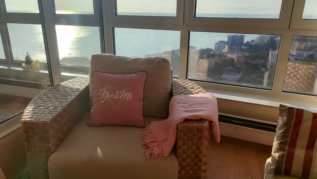 Апартамент Любимое Небо - море и горы - наслаждаться лежа на кровати