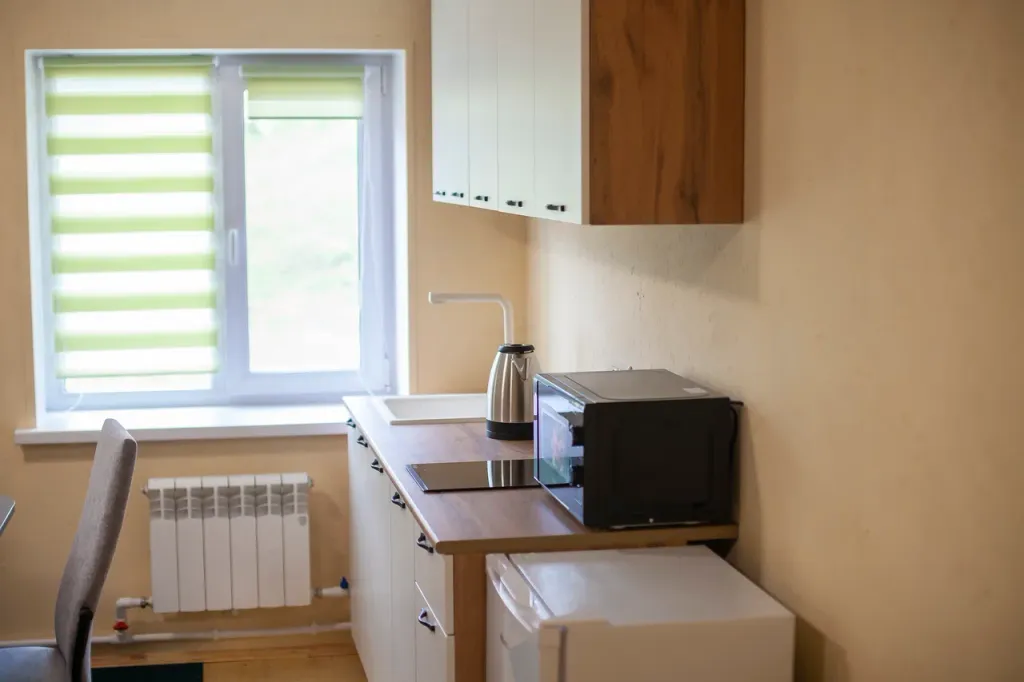 Домик четырёхместный с беседкой и мангалом